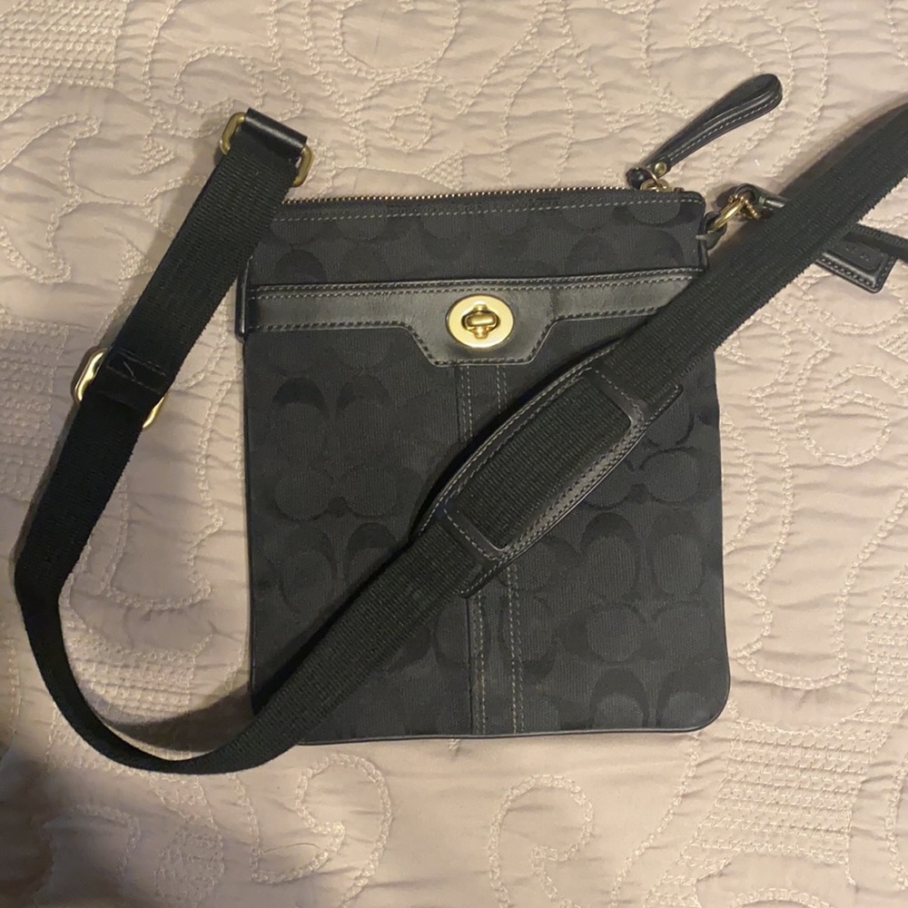 Coach Crossbody Bag, GUC, Gold Hardware